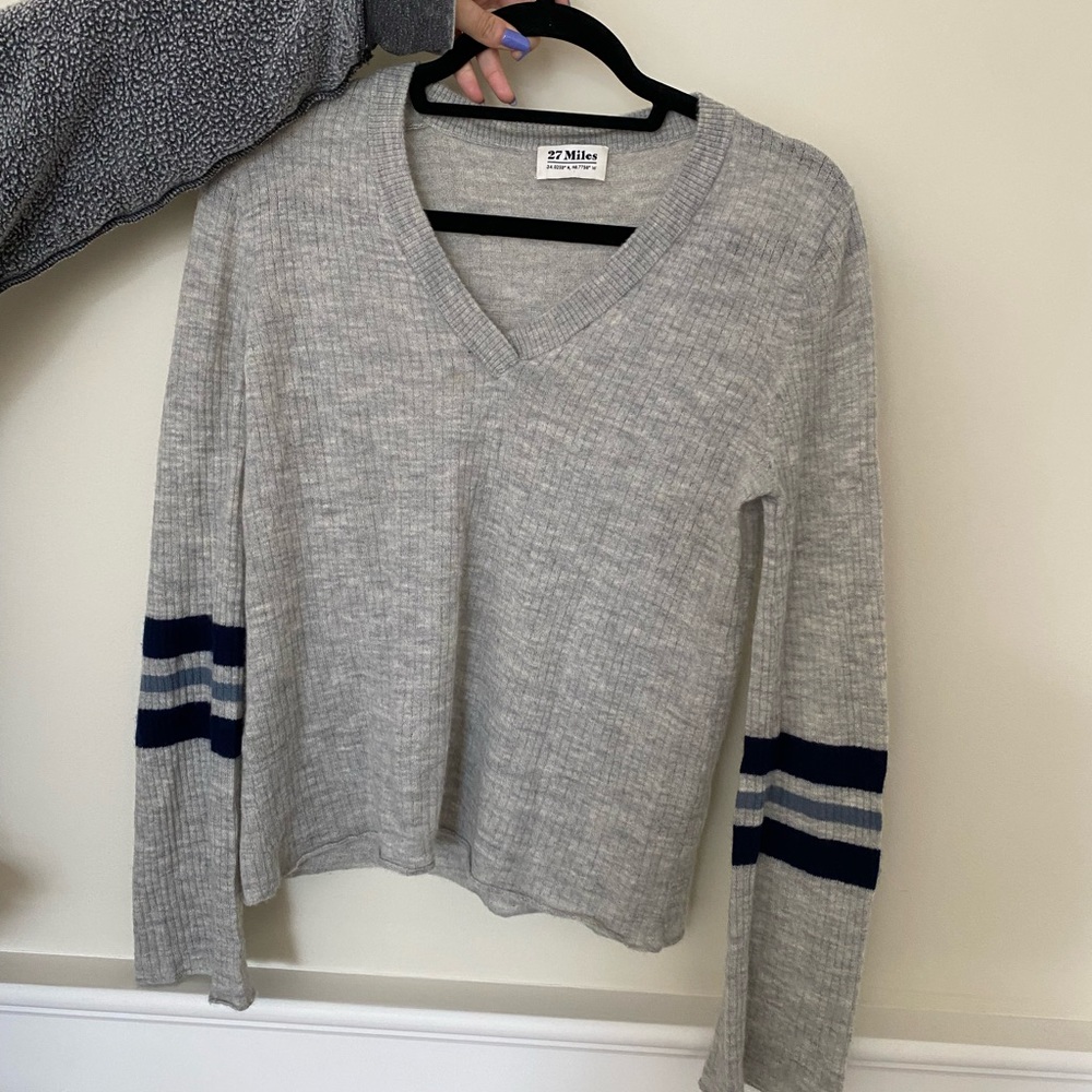 Grey cashmere sweater